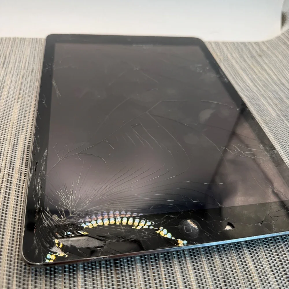 Apple iPad Air 1st Gen A1475 Space Gray 9.7